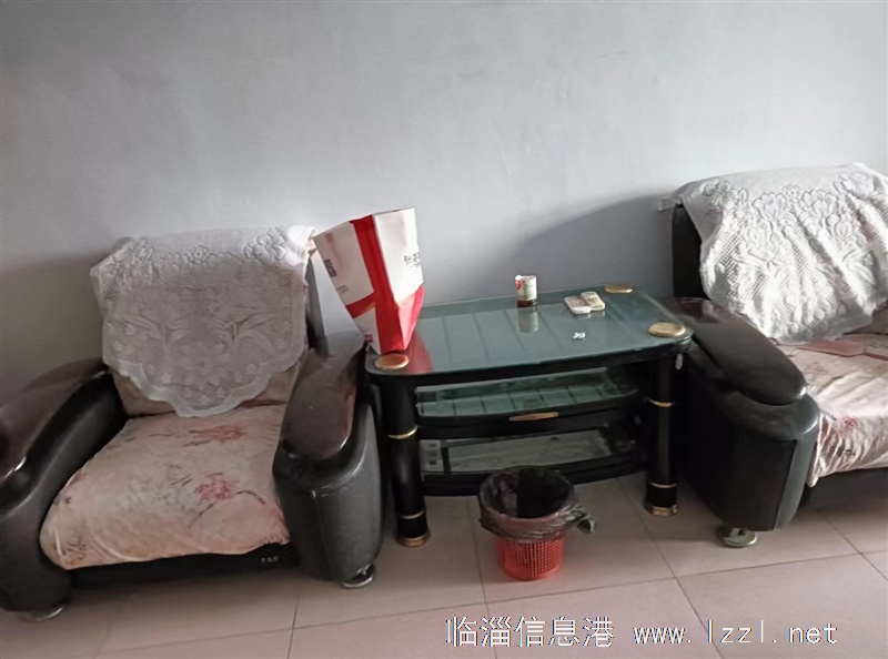 二化一區(qū)，家具家電齊全。